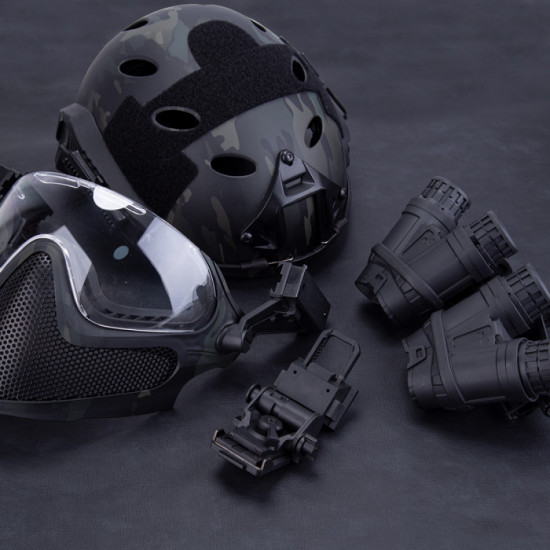 Navigator Multifunctional Combination Helmet with Four Cylinder Binocular Night Vision Model